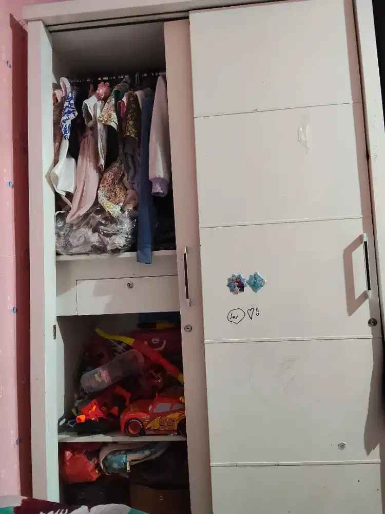 Lemari sliding 2 pintu