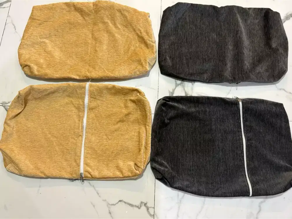 Sarung sofa bawa dari luar ukuran 50X30 Rp 170.000@dinantisecondhand