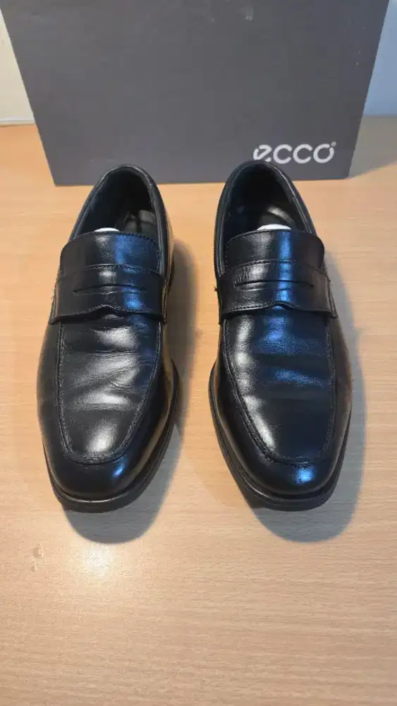 Sepatu Pantofel Ecco Original Hitam