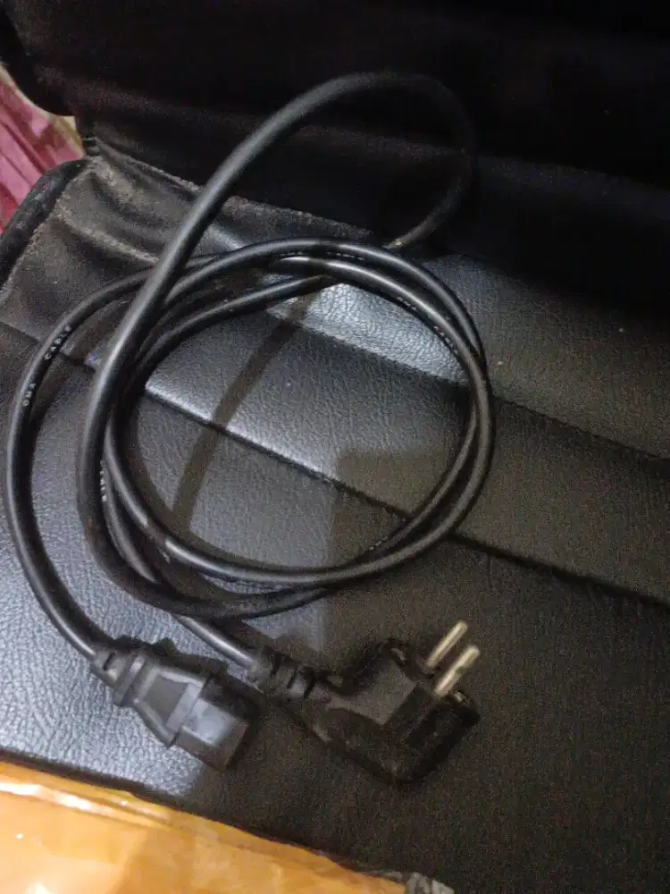 Kabel Power CPU 3 Pin Ground IEC C13 – Heavy Duty – Normal