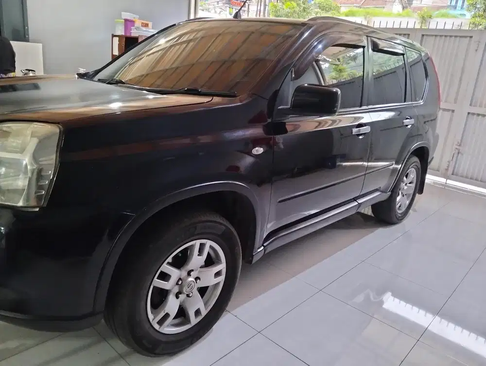 Nissan X-Trail 2010 Bensin