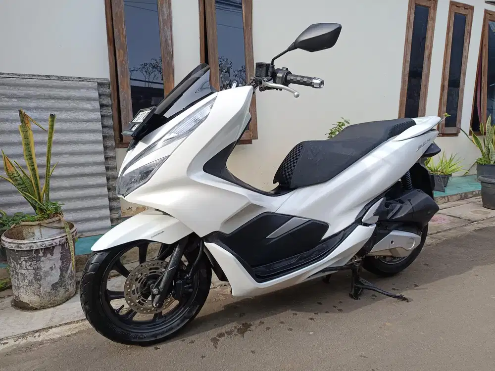 Di jual cepat PCX 150 non abs 2019 siap pakai