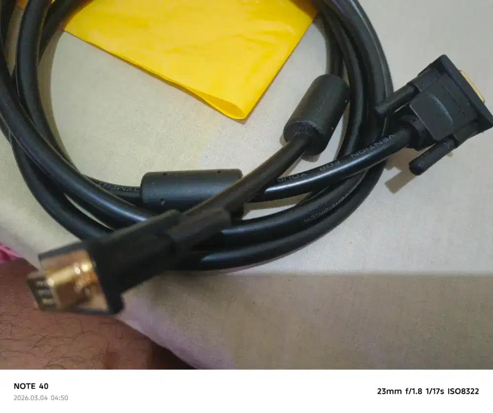 Dijual: Kabel VGA Male to Male – Kondisi Bagus