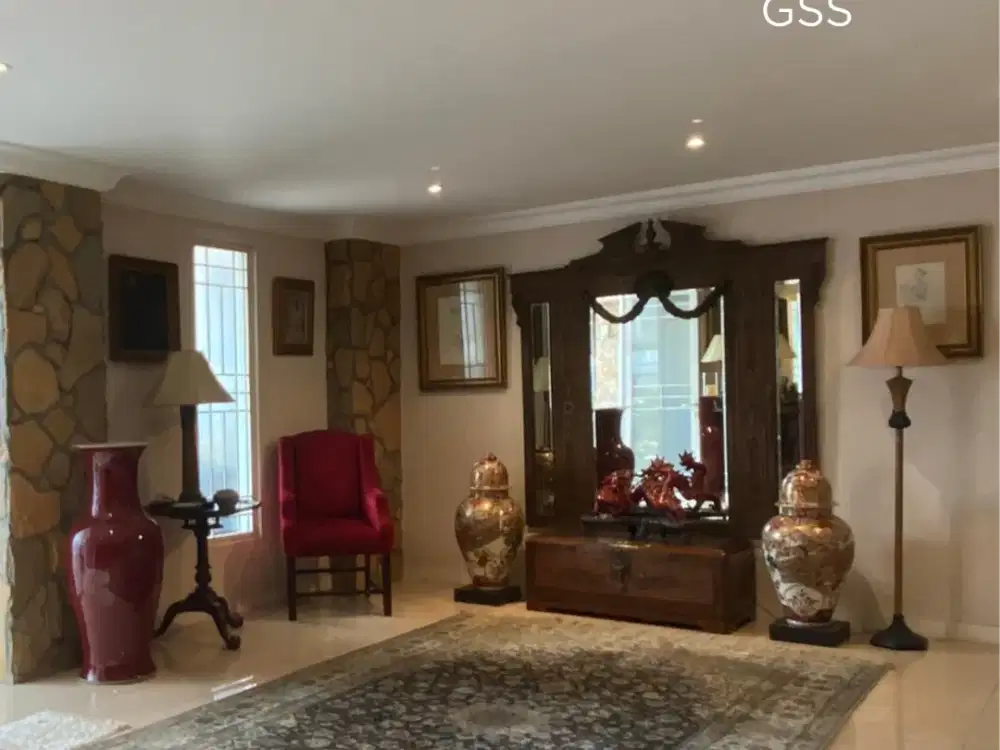 RUMAH DIJUAL! Rumah Mewah Desain Classic Contemporary di Lokasi yang Strategis dan Premium