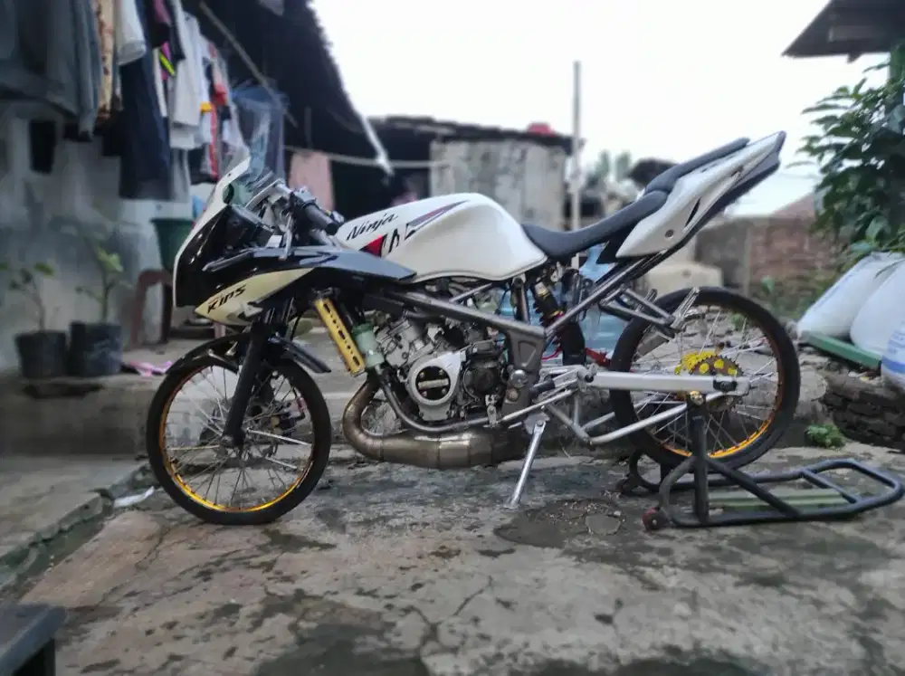 Ninja rr new se 2013 putih