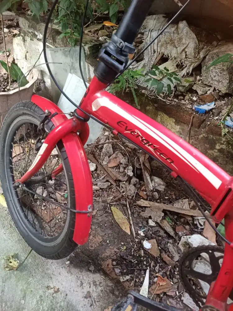 Sepeda lipat Evergreen
