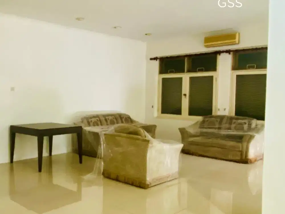 RUMAH DIJUAL! Rumah Mewah Desain Colonialism Classic di Areanya Para Old Money