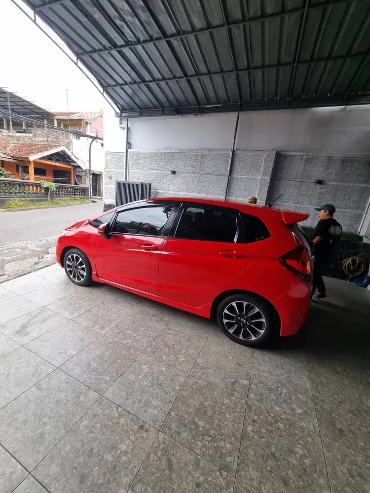 JUAL JAZZ RS 2016 LIKE NEW