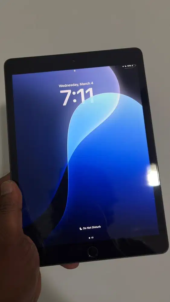 Ipad 8 32gb wifi only mulus normal