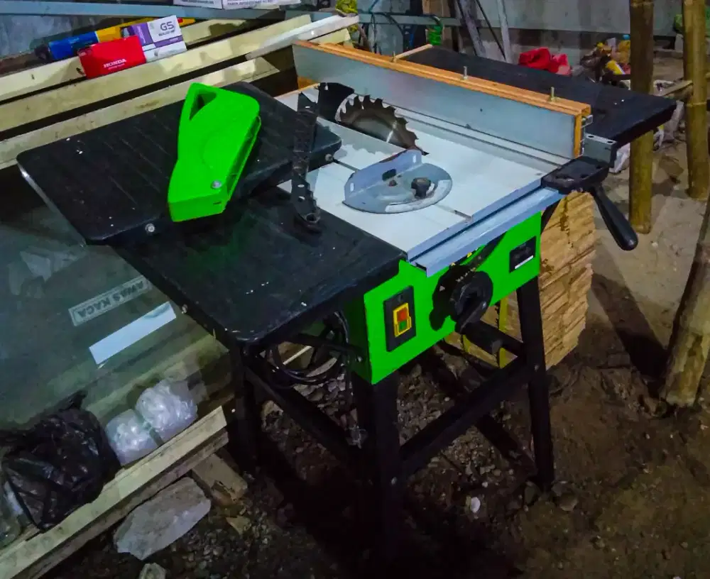 Table Saw RYU Rts 10 Inch