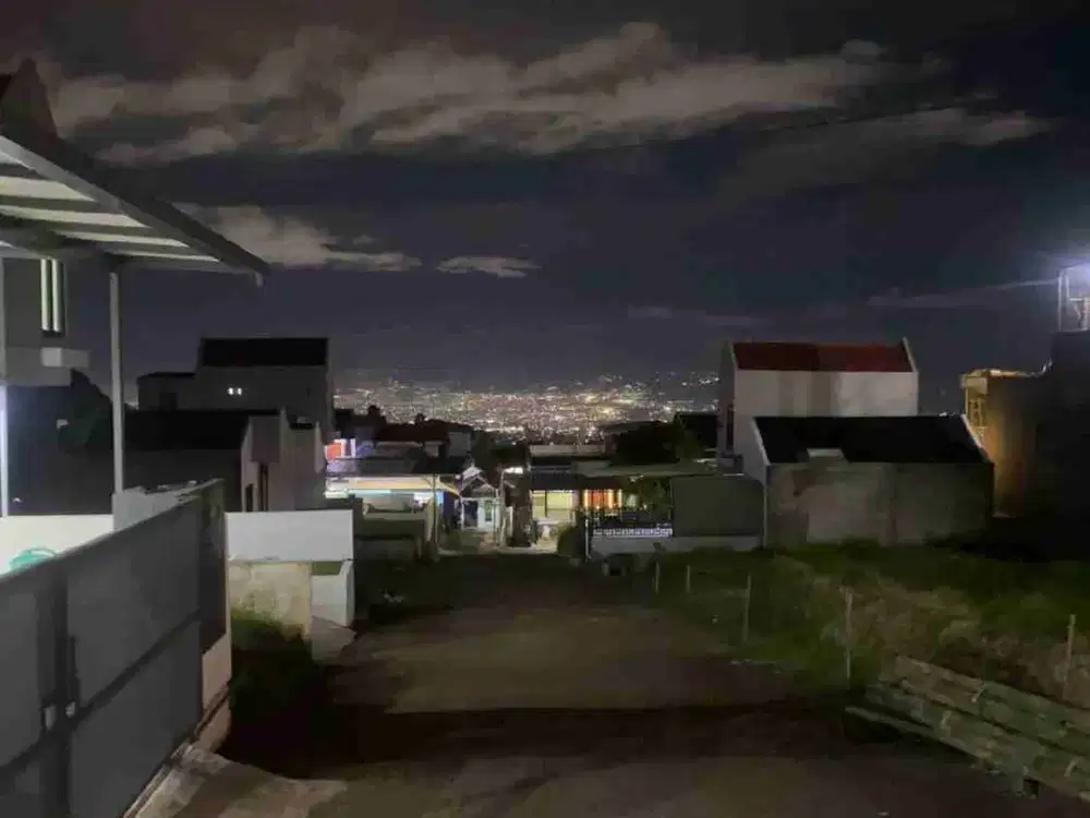 rumah minimalis harga ekonomisdekat mainroad Cihanjuang bonus motor nmax