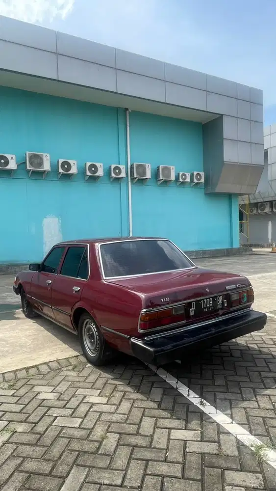 Toyota Corona 1981 Bensin