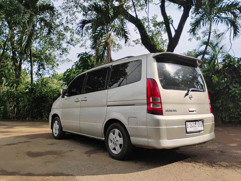 Nissan Serena 2004 Bensin