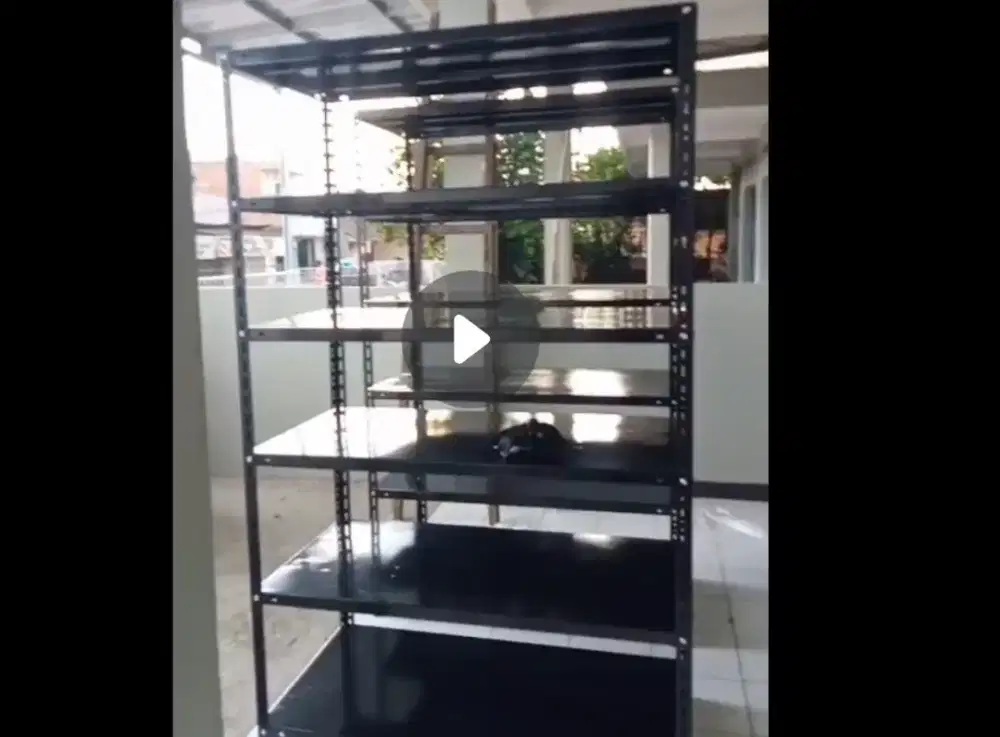 Rak lemari di ampera