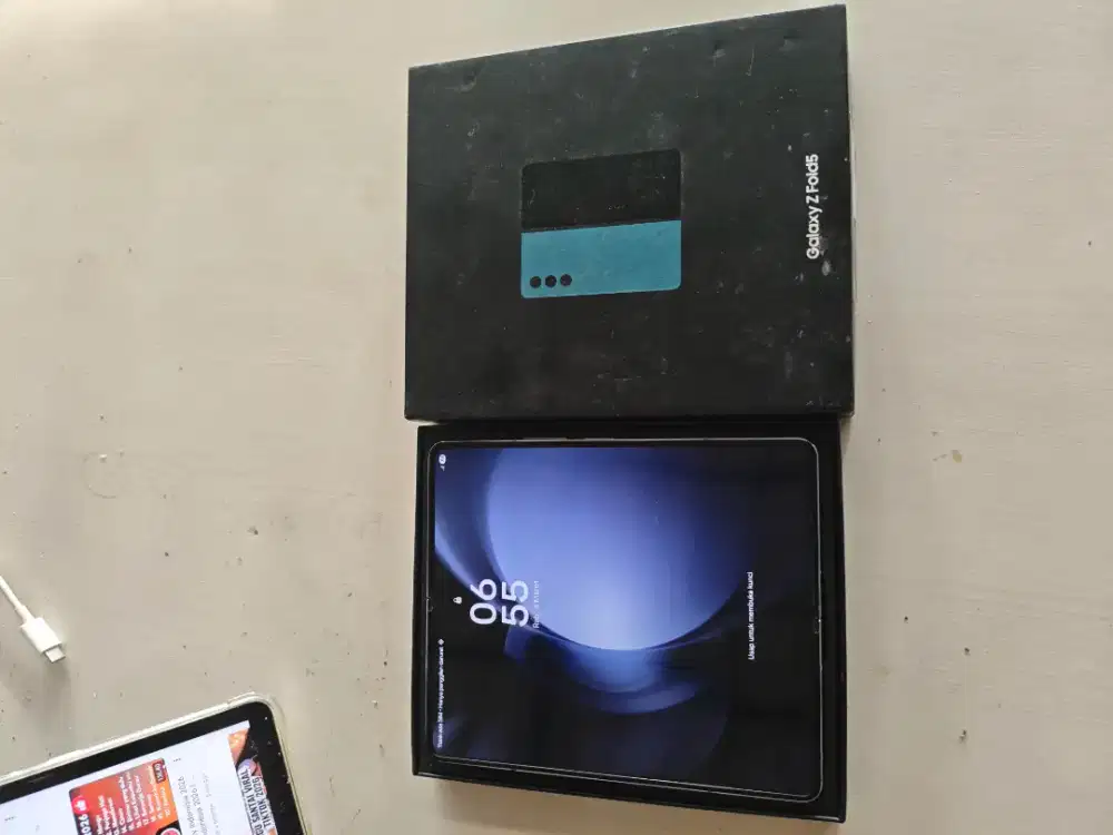 SAMSUNG ZFOLD5 12/512GB