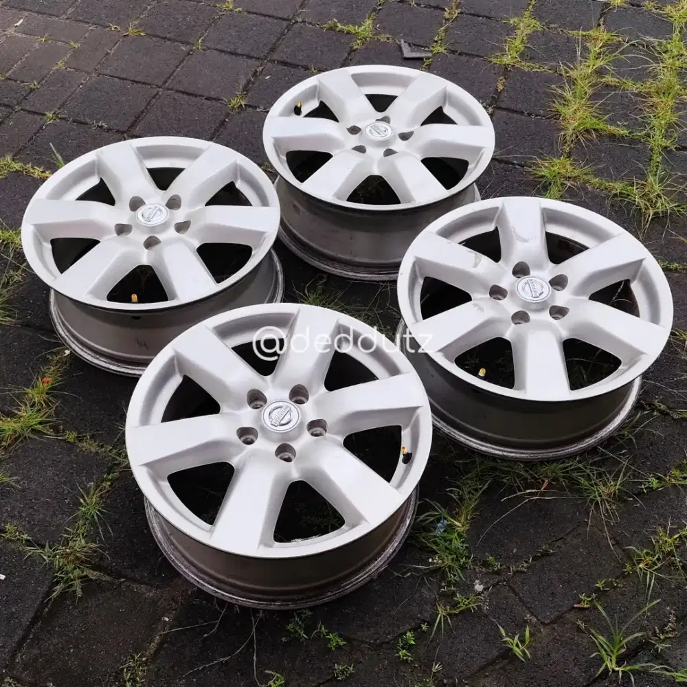 [bekas] velg oem xtrail t31 r17