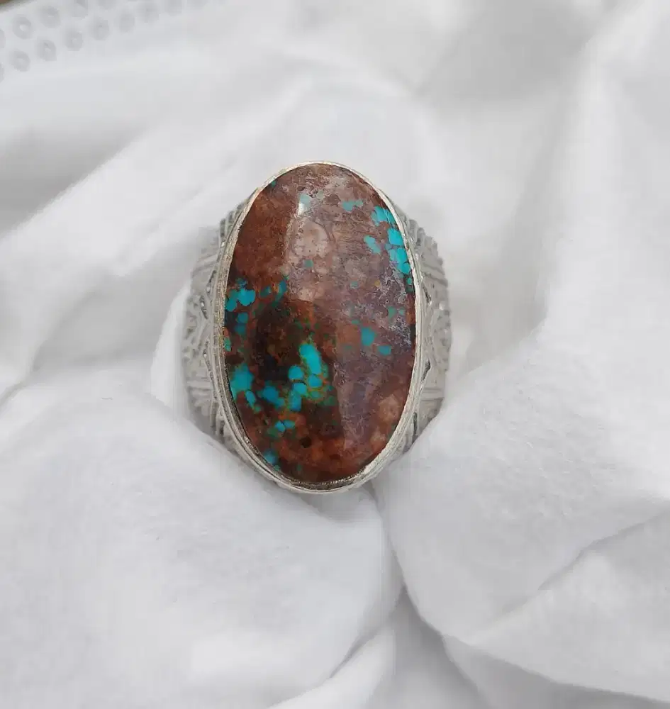 BATU PIRUS PERSIA LAWAS