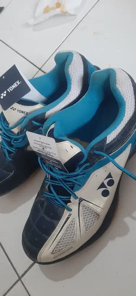 Sepatu Yonex Asli