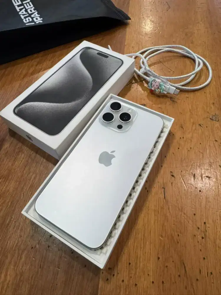 BH97 iphone 15 pro max 256 ibox white titanium