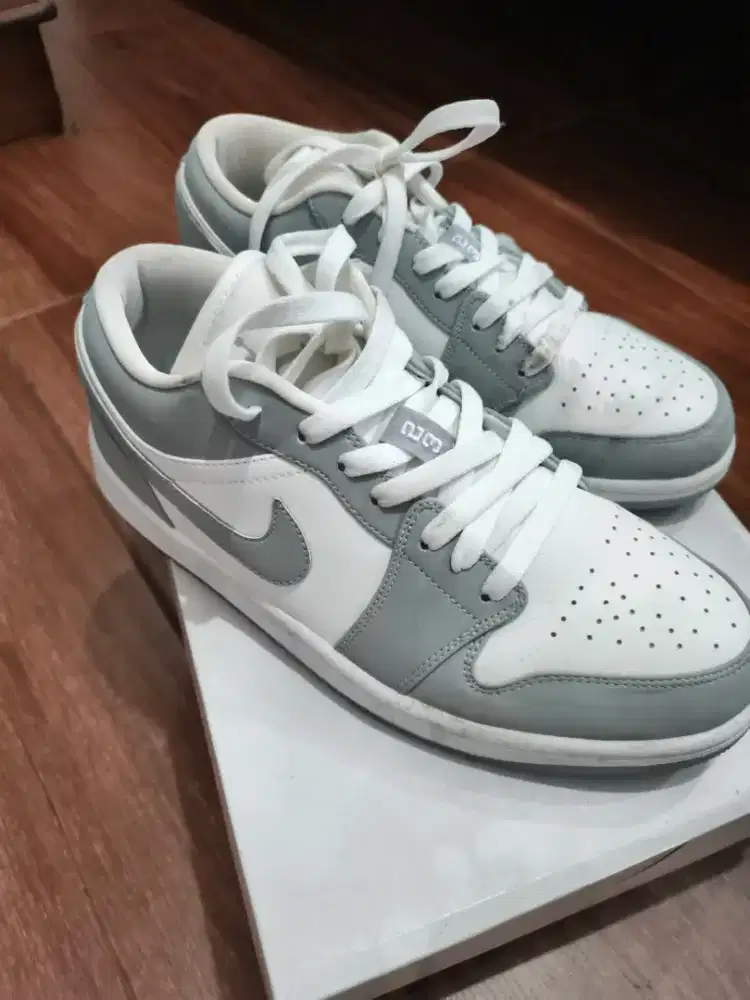 Jordan 1 low size 41 gray white