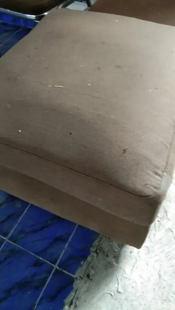 Sopa panjang 1 halus 1.  Kursi roda