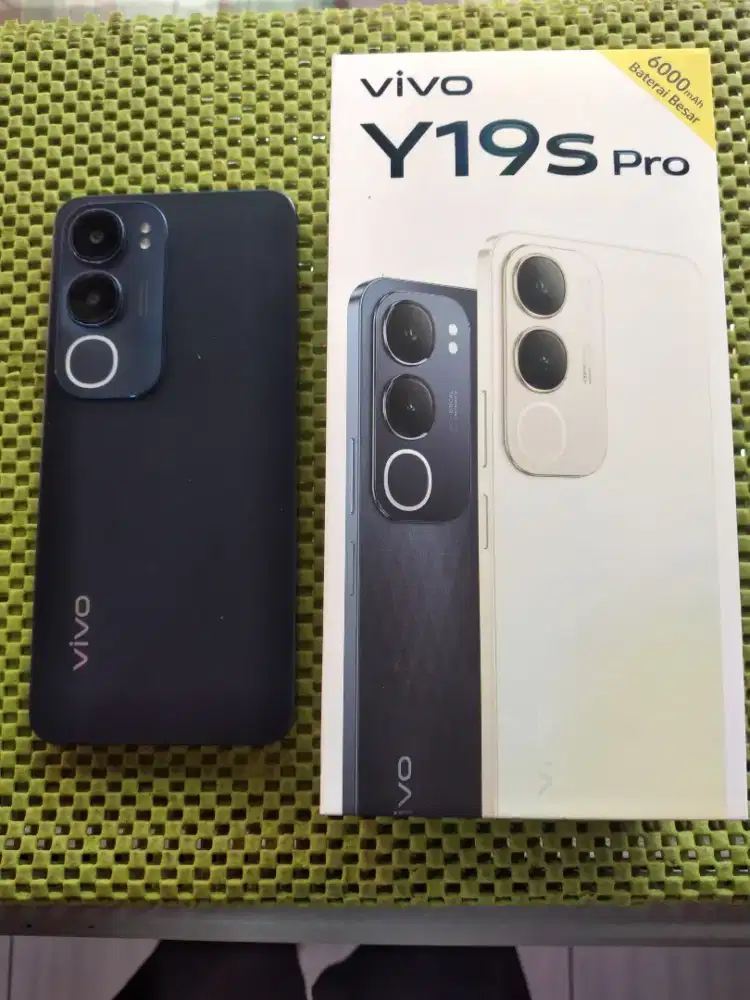 Vivo y19s pro Ram6+6  Rom128 jamin mulus fullset original
