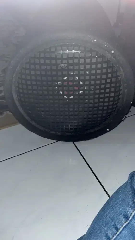 Subwoofer aktif alphasonik tabung