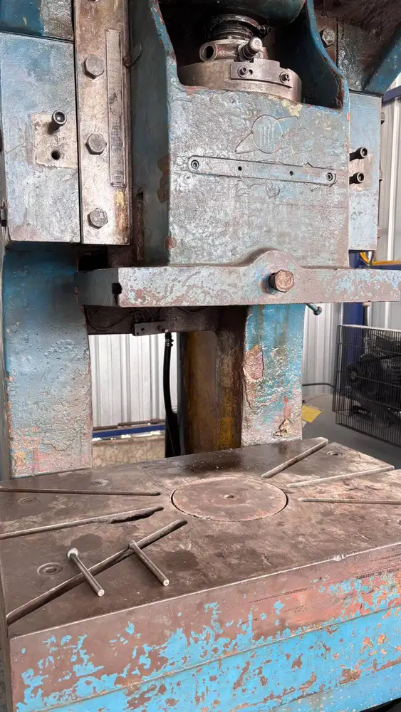 Dijual Mesin Pon Atau Stamping 100 Ton