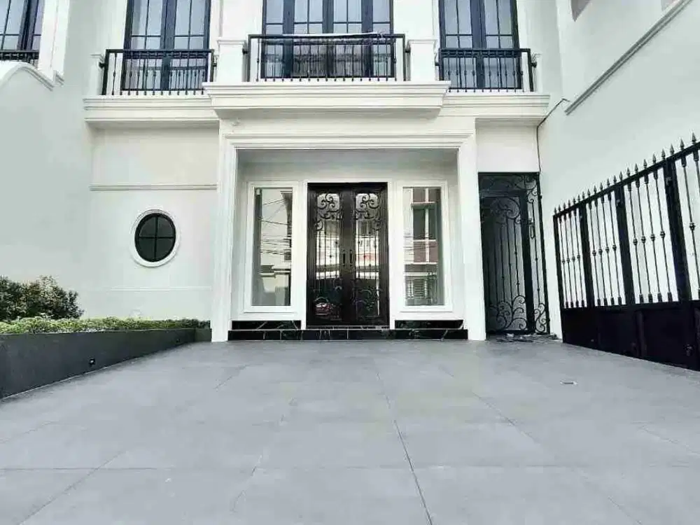 RUMAH MEWAH READY STOCK DI CEMPAKA PUTIH, JALAN LEBAR, LINGKUNGAN ASRI DAN NYAMAN