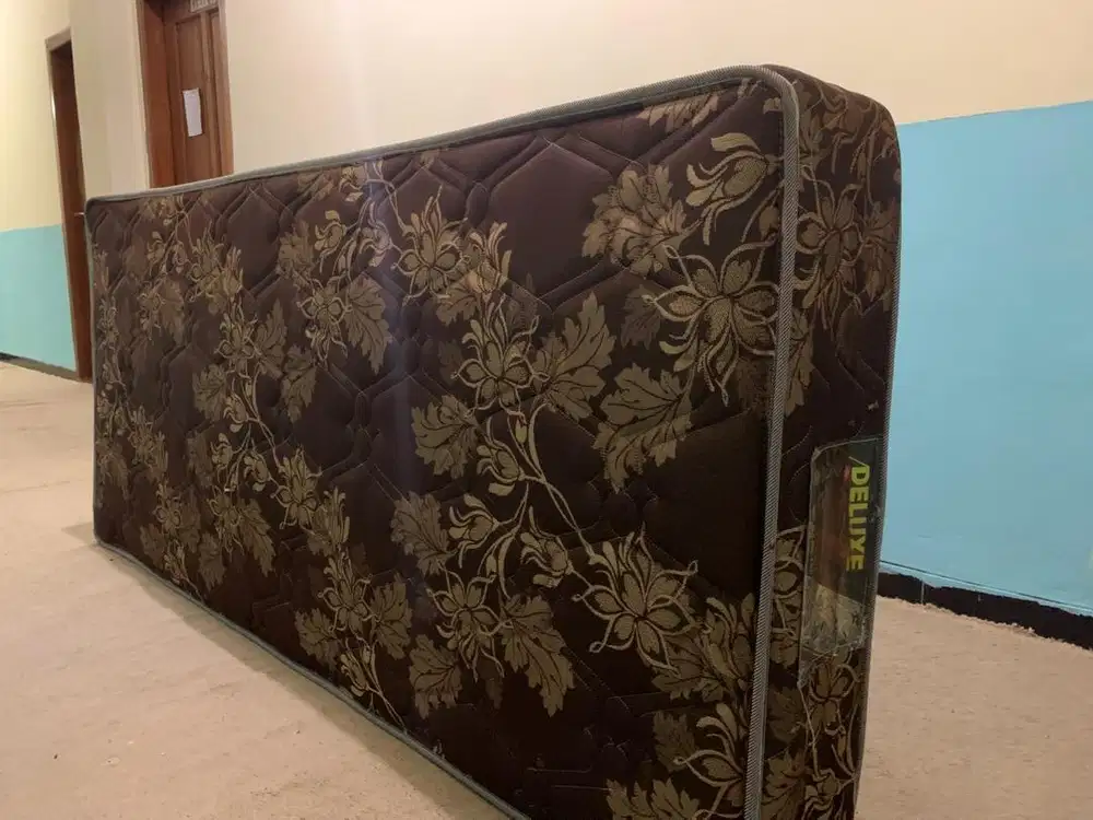 Dijual springbed bekas