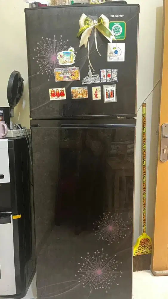 PRELOVED KULKAS SHARP SJ 317 NEGO SAMPAI JADI