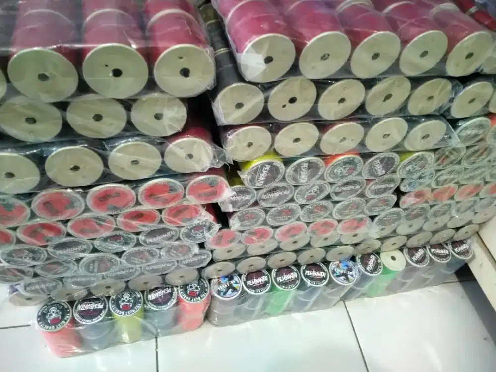 Layangan gelasan aduan turnamen