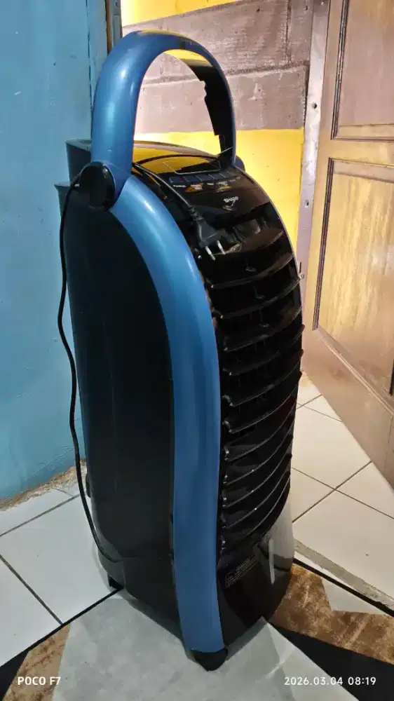 KIPAS SHARP AIR COOLER