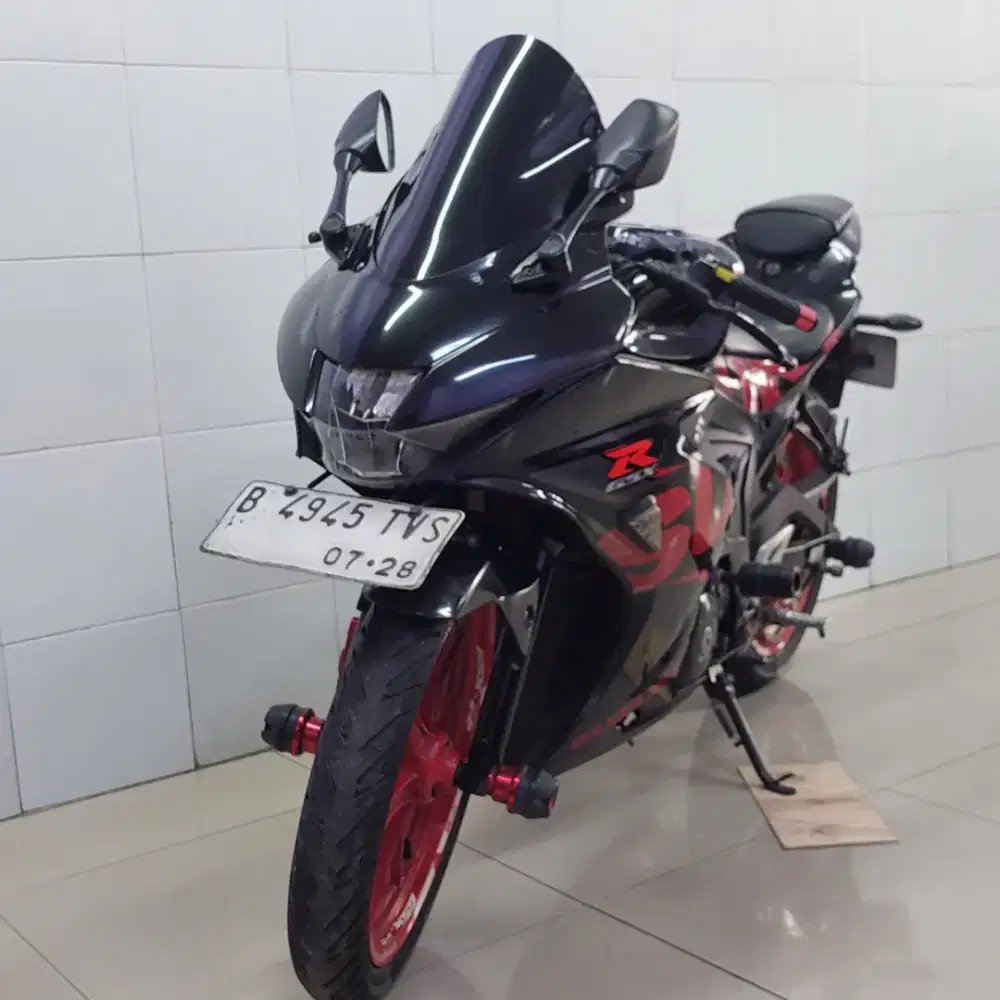 Suzuki gsx 150R 2018 dp 4.5jt