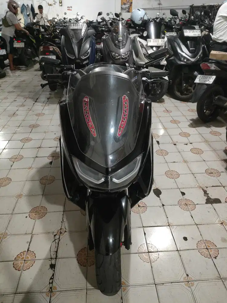 Yamaha nmax abs 155cc hitam 2021