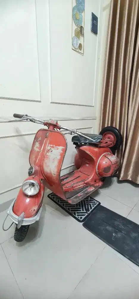 vespa VN1 tahun 1954