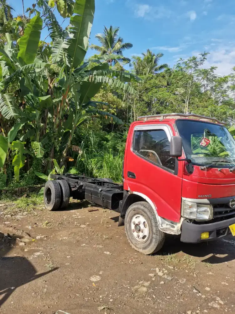 Truck Bekas Hino