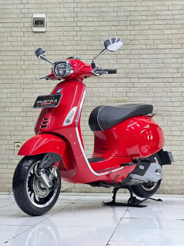 TERMURAH‼️Vespa Sprint 150 ABS 2022 Red Favorit - Dava Mustika