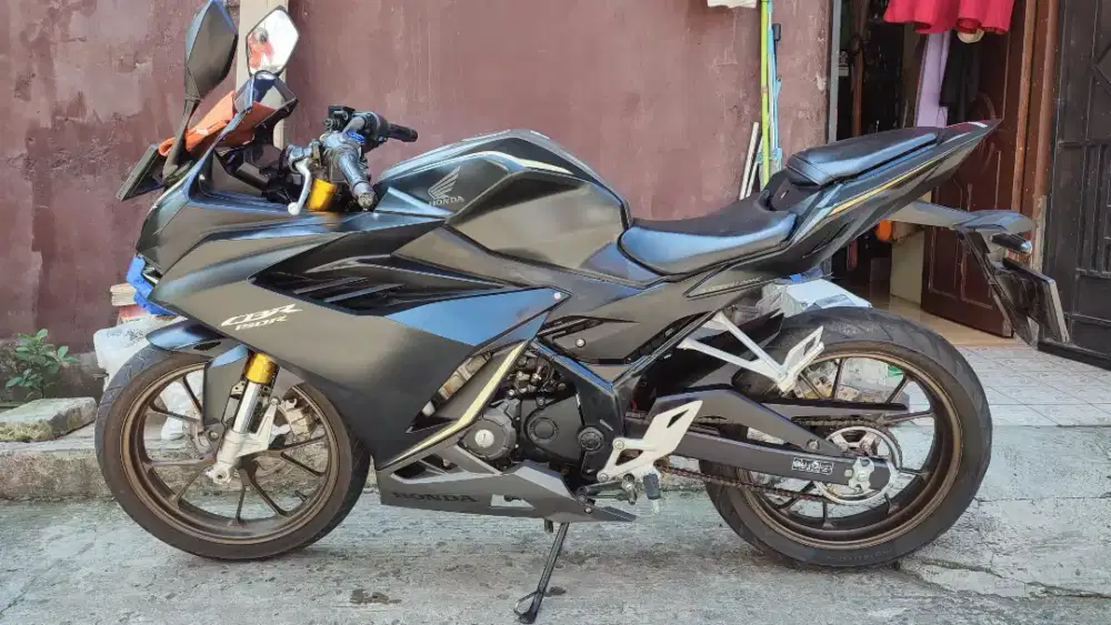Honda New CBR 150R K45R 2023 mulus Low Km Surat on Pajak On