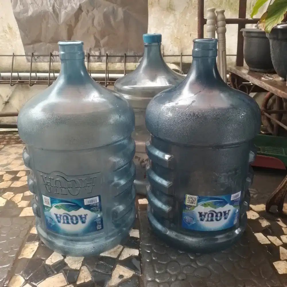 Galon aqua kosong 19 liter
