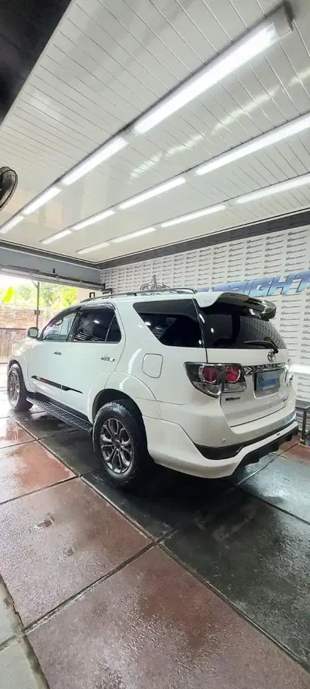 Toyota Fortuner VNT Turbo A/T 2015 (last edition)