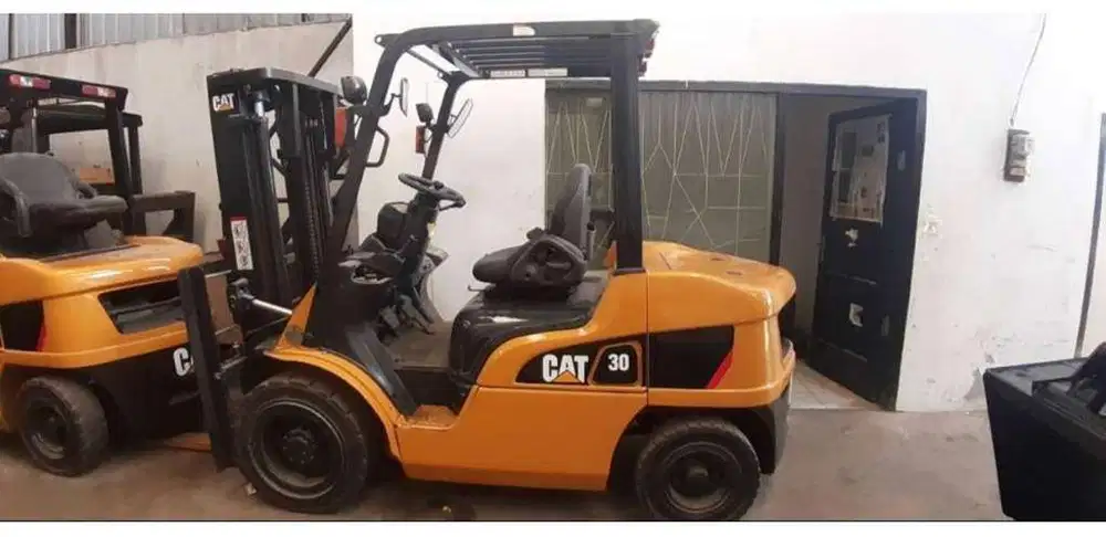 Jual Forklift 3 Caterpillar
