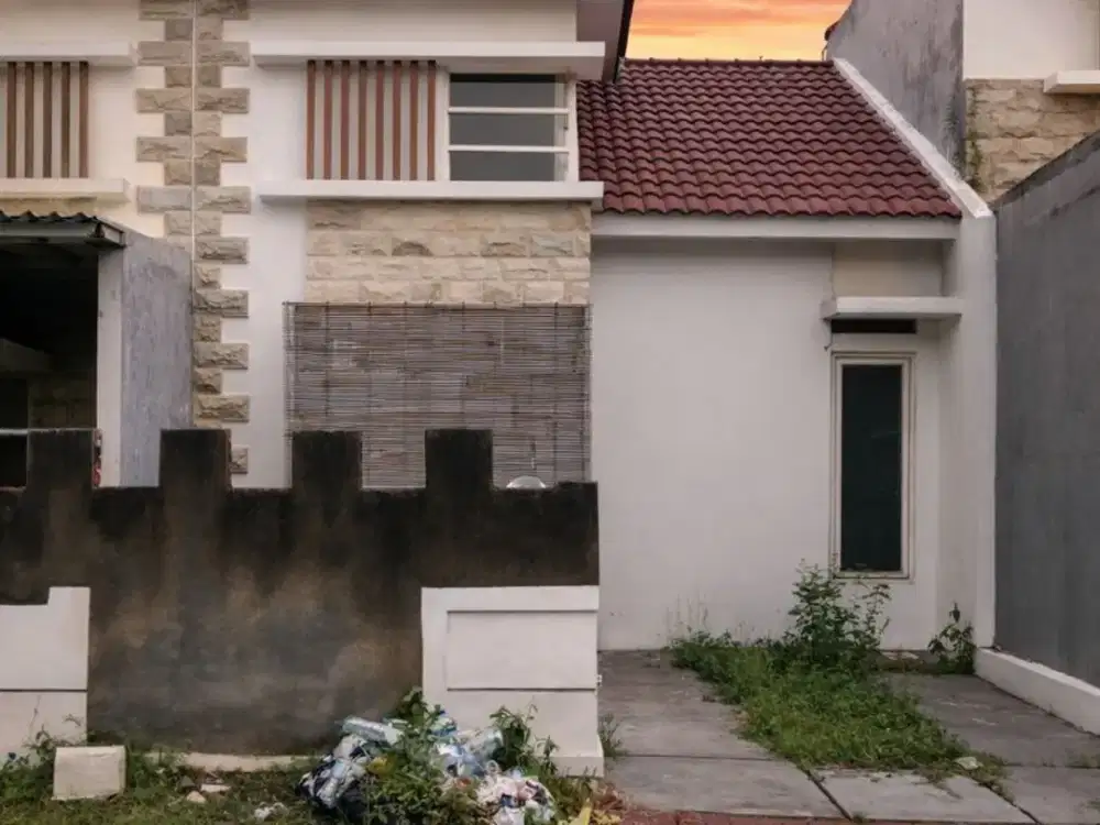 Rumah Puri Surya Jaya Valencia Sidoarjo OneGate System Carport