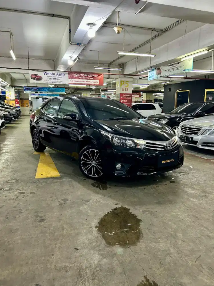 Low KM Toyota Altis 1.8 V AT 2016 Like New bkn 2017