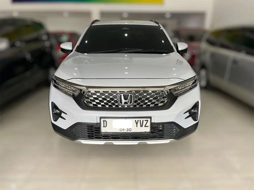 Honda WR-V 2023 WRV RS sensing AT putih low km