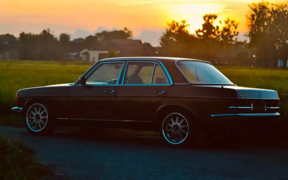 MERCEDES BENZ 280 CARBURATOR (RARE)