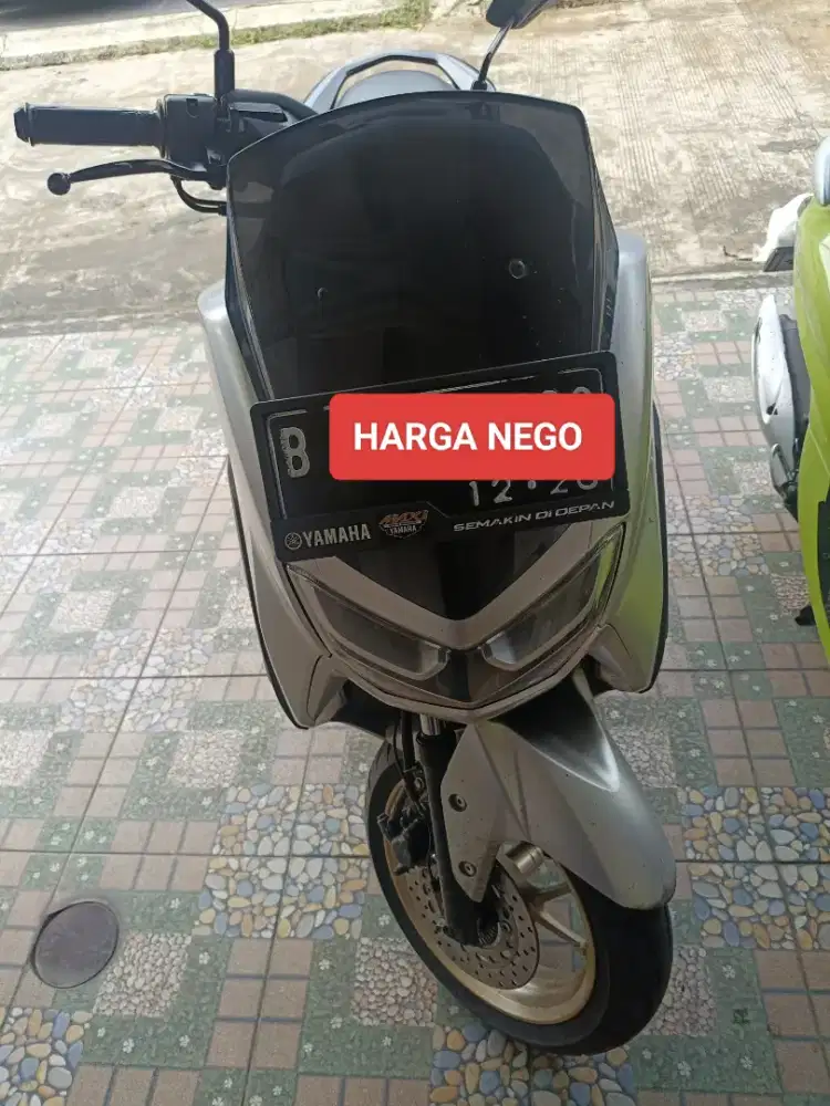 Yamaha nmax silver