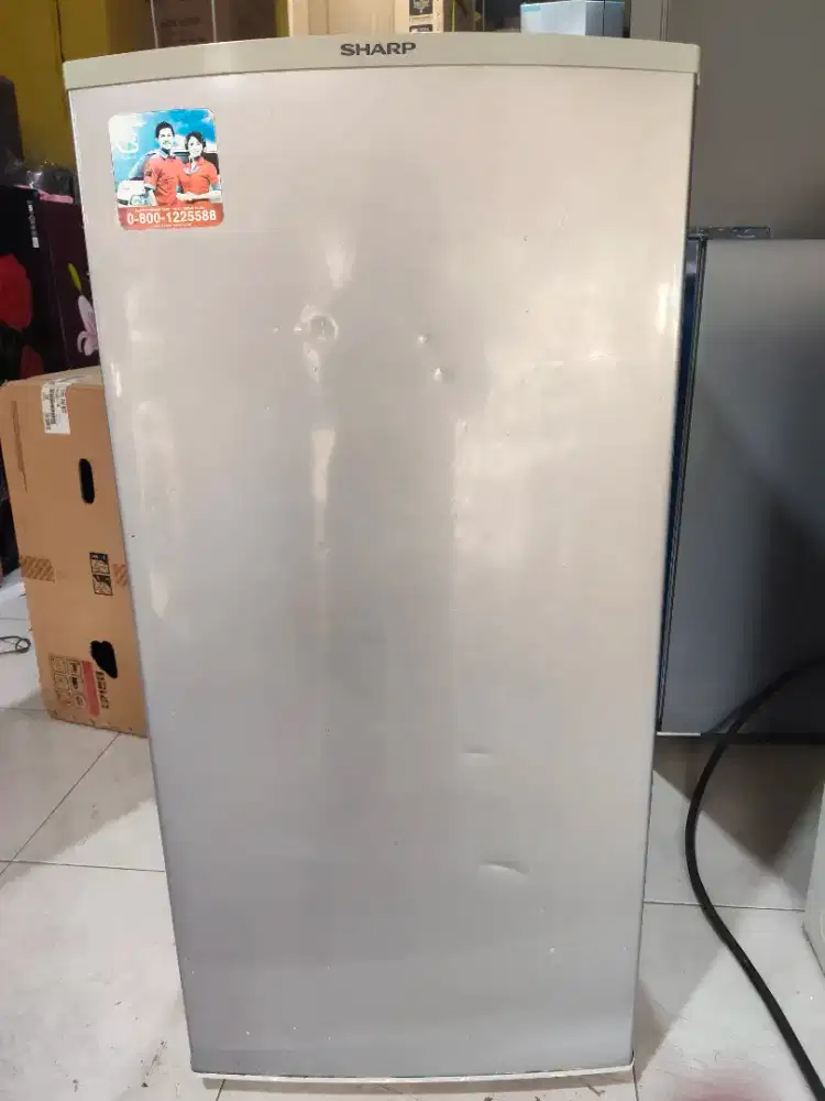 Kulkas Sharp 1pintu istimewa normal dan masih orisinil