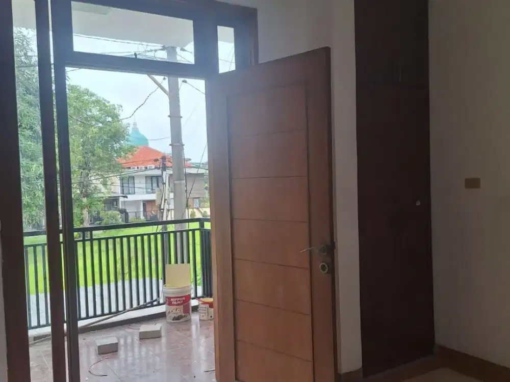 Dijual Rumah 2 lantai Taman Surya  Cengkareng Jakarta barat
