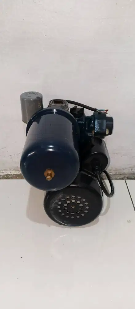 Mesin Pompa Air National Otomatis